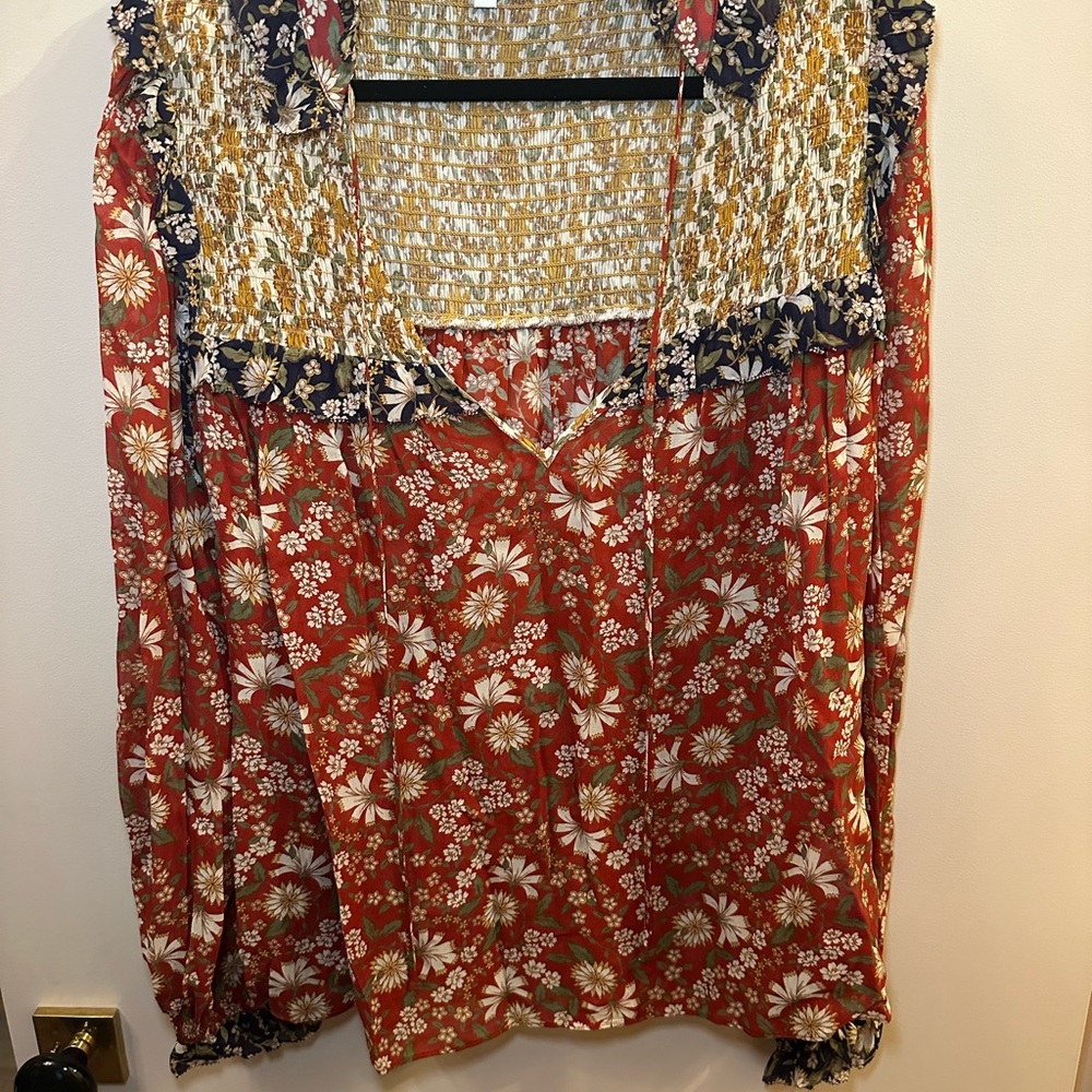 Cara Cara Red and Gold Floral Blouse - L